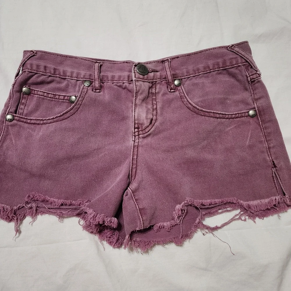 Free People Womens 24 Purple Distressed Zipper Fly Raw Hem Shorties